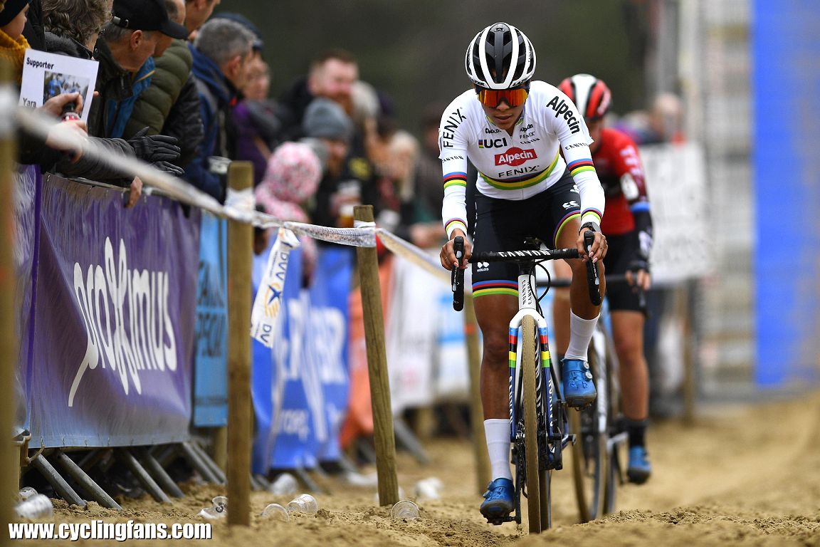 Underholde alder halv otte 2021 UCI Cyclocross World Championships LIVE streams, Times, Schedule,  Start Lists, Results - Ostend, Belgium | www.cyclingfans.com